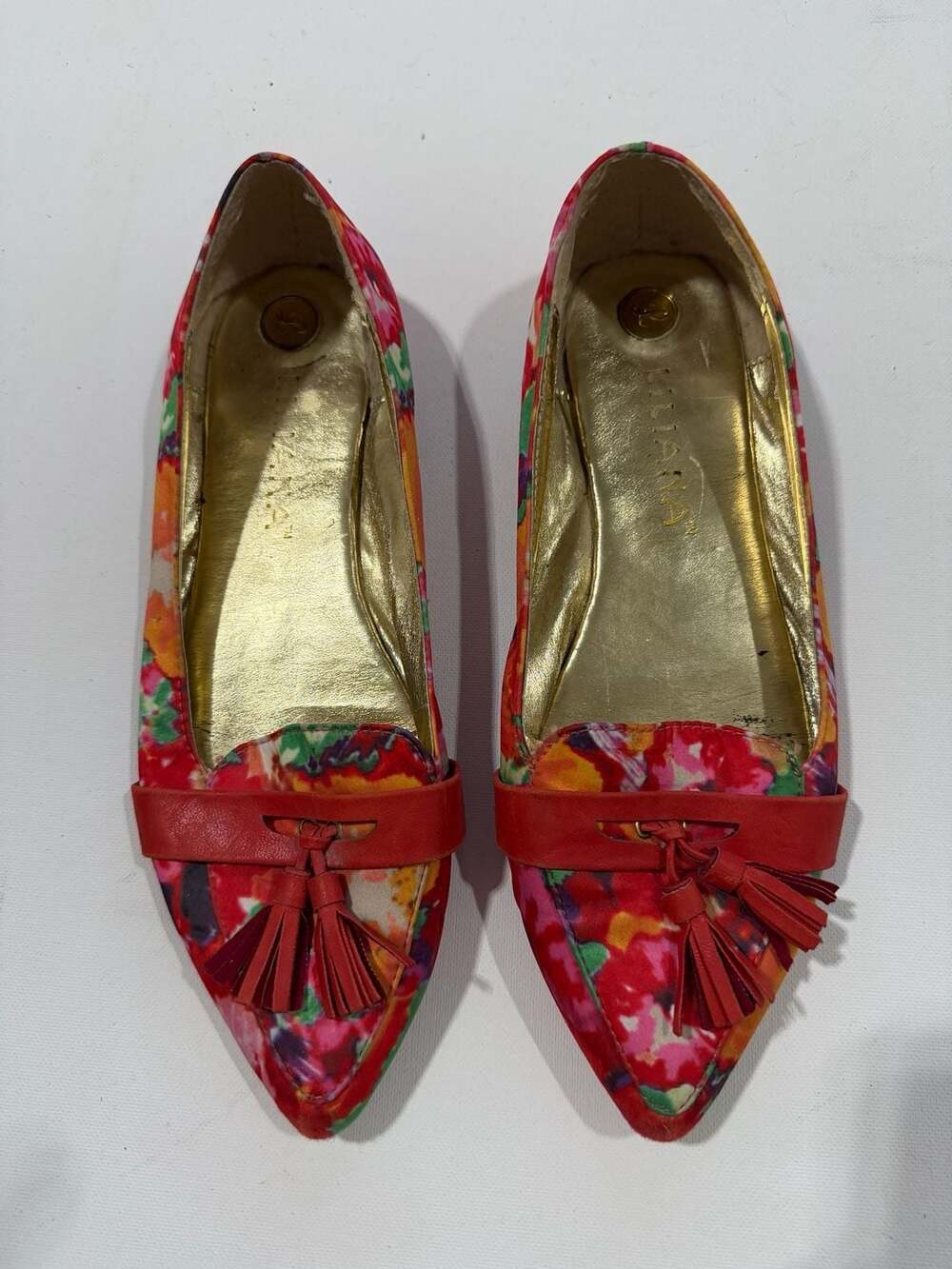 Liliana Floral Print Tassel Loafers Size 8.5 Red Pointed Toe Pumps